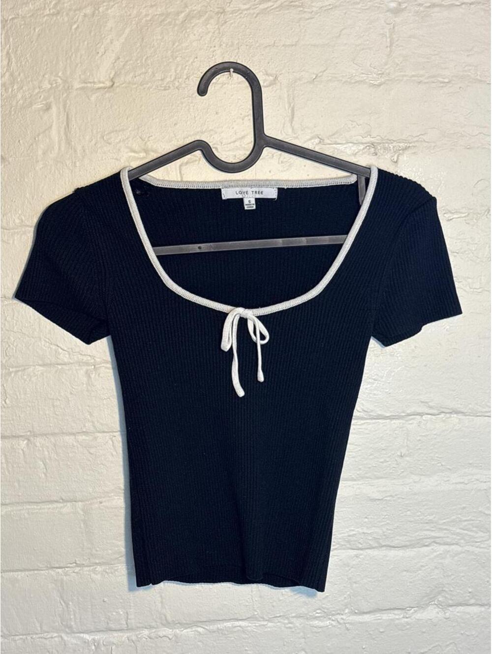 Super cute Love Tree black ribbed crop top